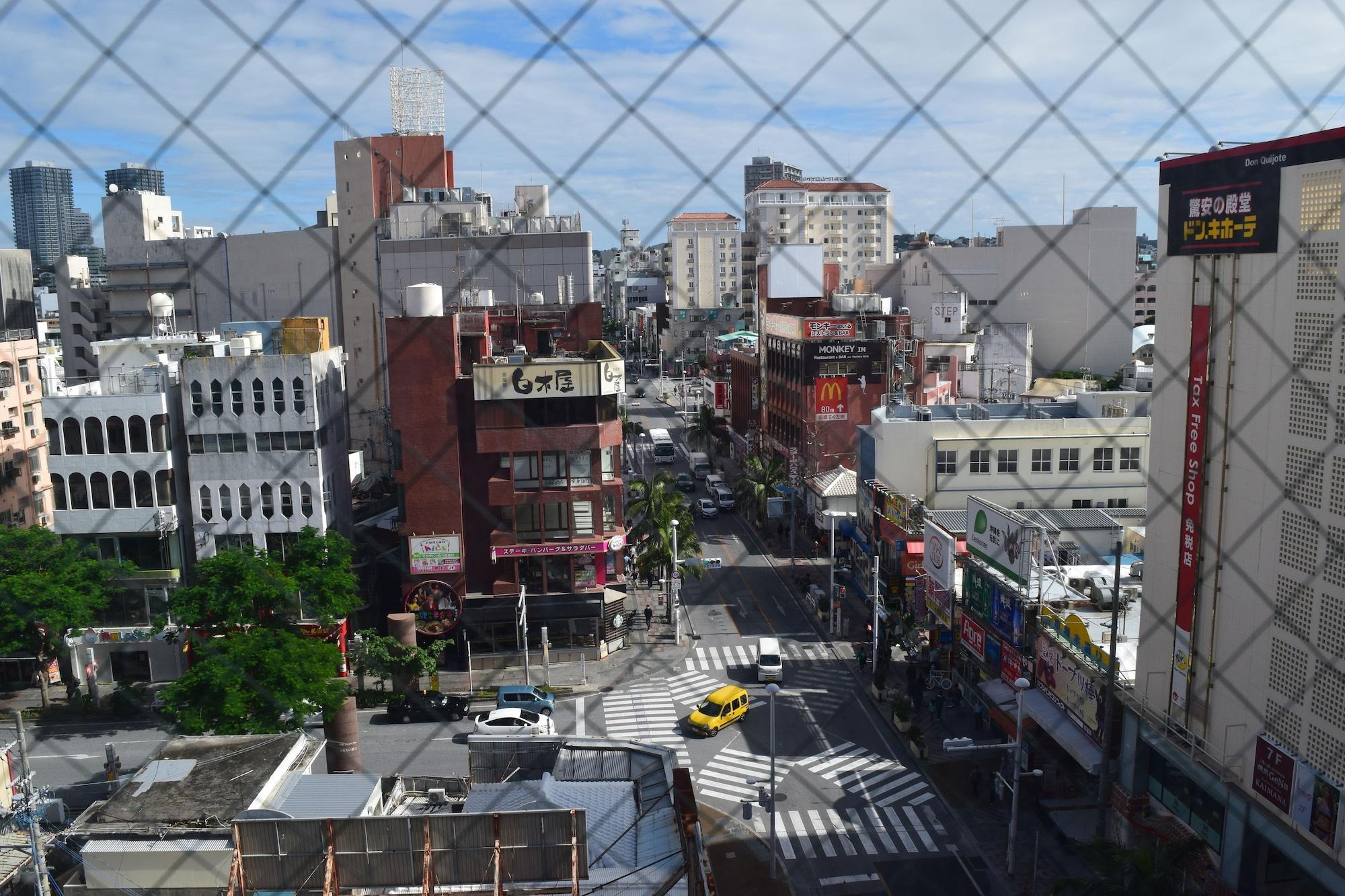 Hotel Yamanouchi Naha Bagian luar foto